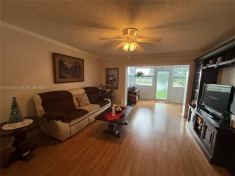 4270 NW 40th Street Lauderdale Lakes FL 33319