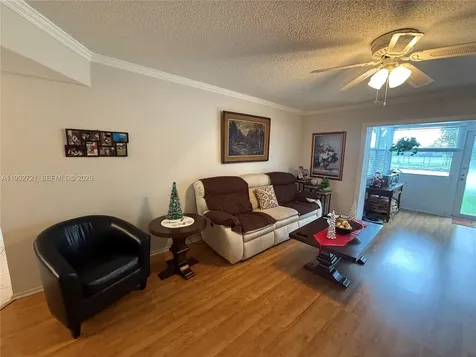4270 NW 40th Street Lauderdale Lakes FL 33319