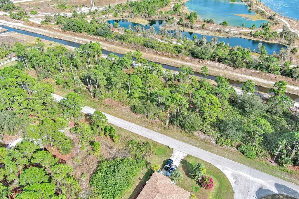 1261 Naples Avenue S Fort Myers FL 33913