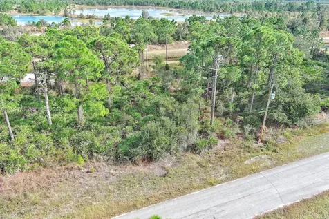 1261 Naples Avenue S Fort Myers FL 33913