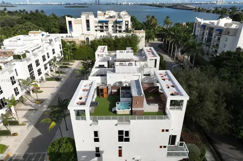 455 NE 39th Street Miami FL 33137