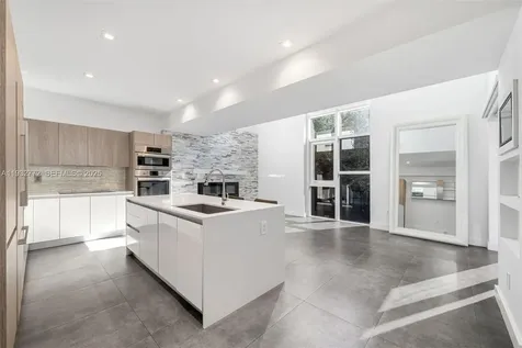 455 NE 39th Street Miami FL 33137