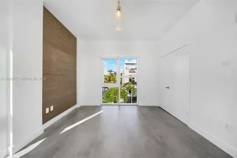 455 NE 39th Street Miami FL 33137