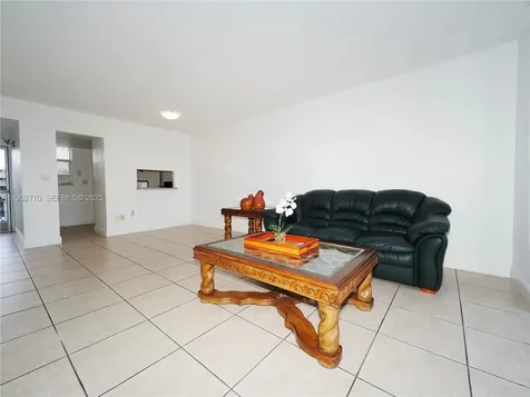 2861 Leonard Drive Aventura FL 33160