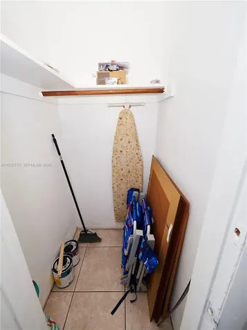 2861 Leonard Drive Aventura FL 33160