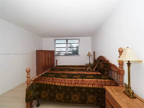 2861 Leonard Drive Aventura FL 33160