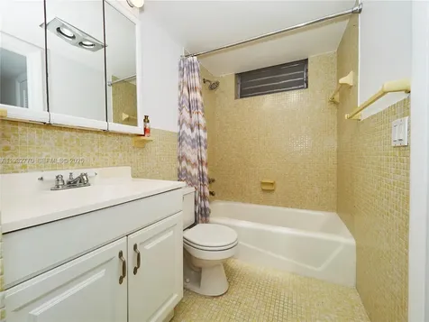 2861 Leonard Drive Aventura FL 33160
