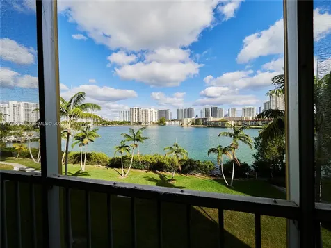 2861 Leonard Drive Aventura FL 33160