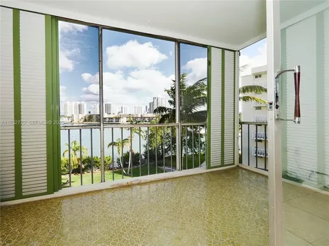 2861 Leonard Drive Aventura FL 33160