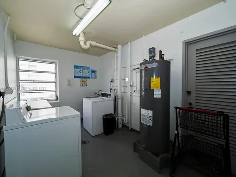 2861 Leonard Drive Aventura FL 33160