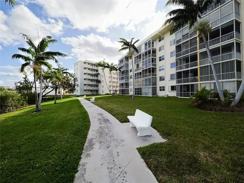 2861 Leonard Drive Aventura FL 33160