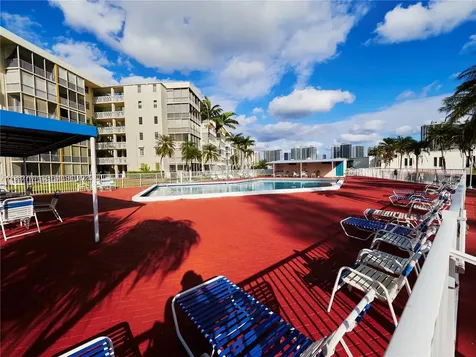 2861 Leonard Drive Aventura FL 33160