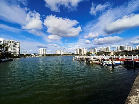 2861 Leonard Drive Aventura FL 33160