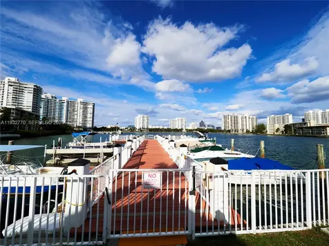 2861 Leonard Drive Aventura FL 33160