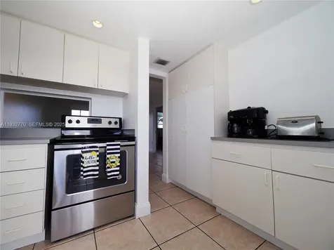 2861 Leonard Drive Aventura FL 33160