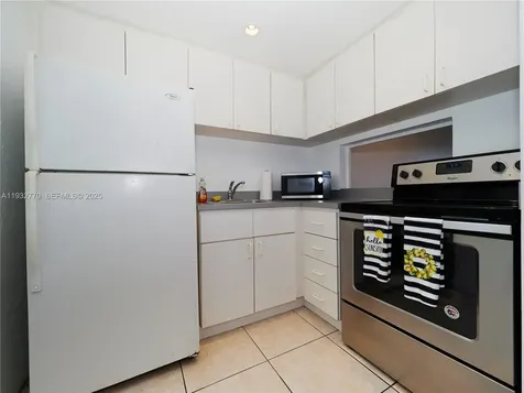 2861 Leonard Drive Aventura FL 33160