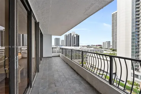555 NE 15th Street Miami FL 33132