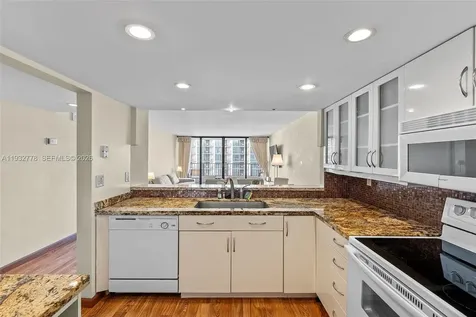 555 NE 15th Street Miami FL 33132