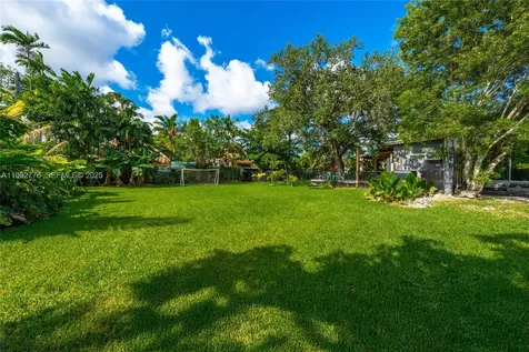 14400 NE 4th Avenue Miami FL 33161