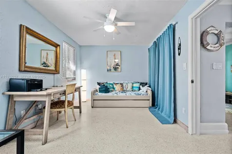 517 NE 2nd Place Dania Beach FL 33004