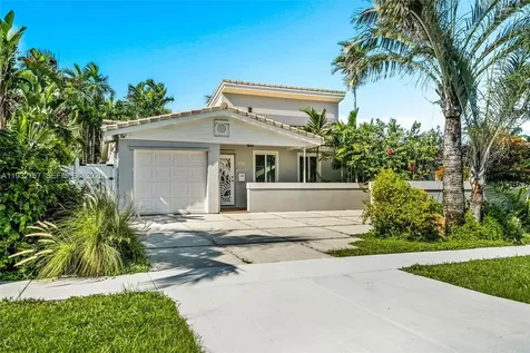 517 NE 2nd Place Dania Beach FL 33004