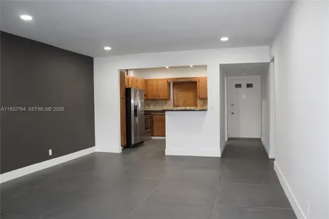 5140 SW 40th Avenue Dania Beach FL 33314