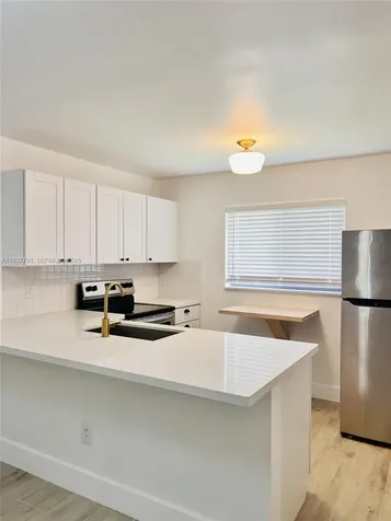 910 SW 4th Avenue Miami FL 33130