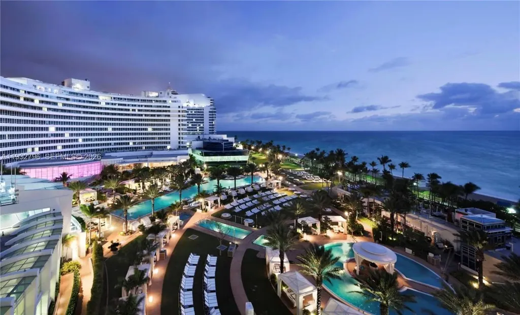 4391 Collins Avenue Miami Beach FL 33140