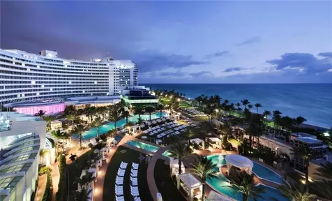 4391 Collins Avenue Miami Beach FL 33140