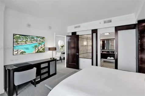 4391 Collins Avenue Miami Beach FL 33140