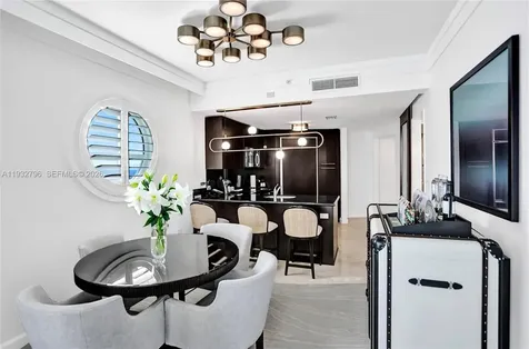 4391 Collins Avenue Miami Beach FL 33140