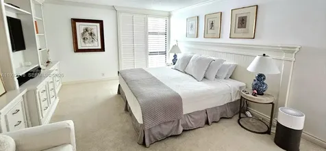 1111 Crandon Boulevard Key Biscayne FL 33149
