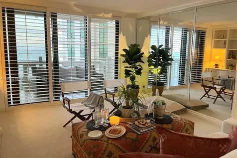 1111 Crandon Boulevard Key Biscayne FL 33149