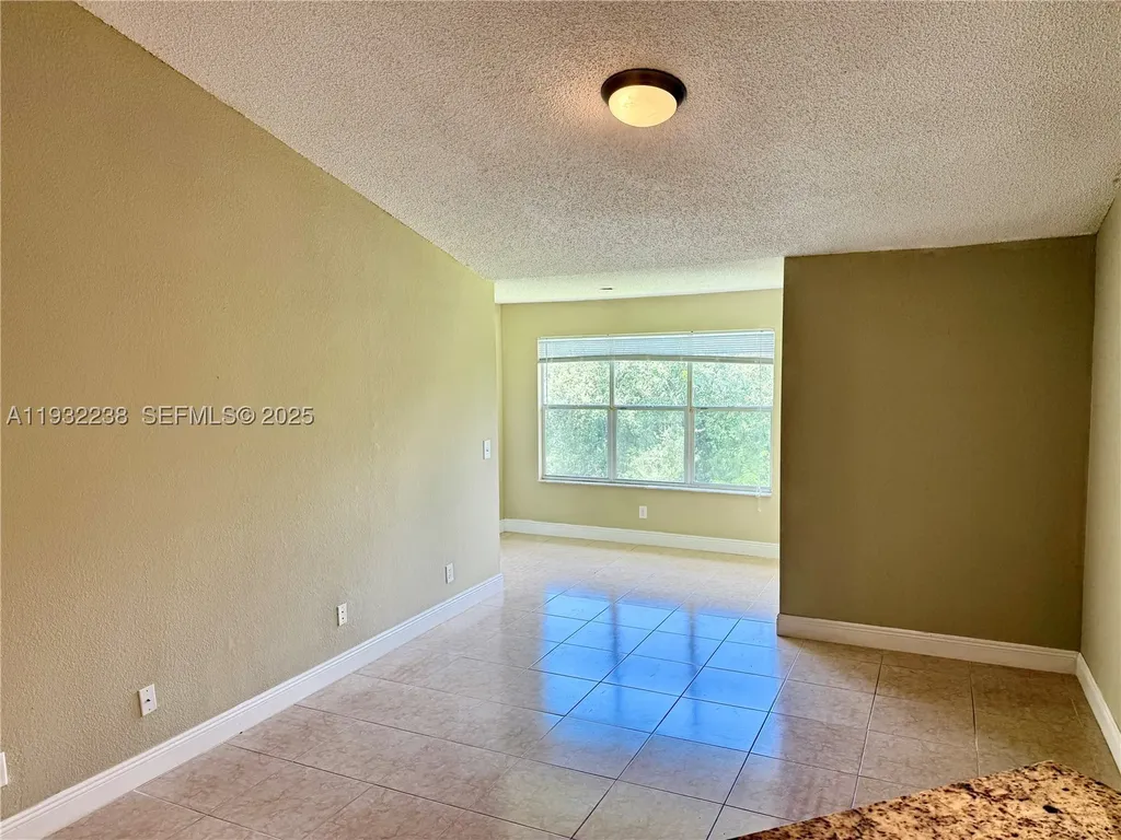 595 Vista Isles Drive Sunrise FL 33325