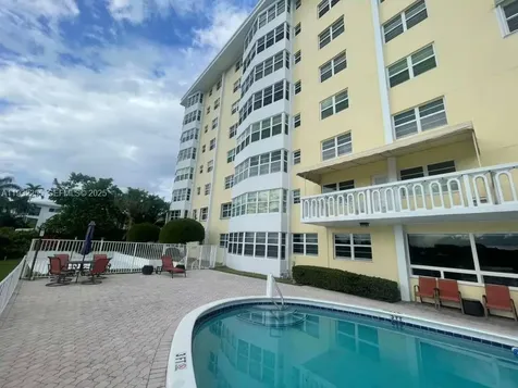 2500 NE 48th Lane Fort Lauderdale FL 33308