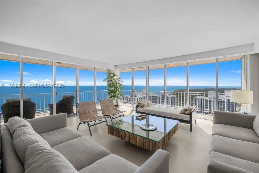 881 Ocean Drive Key Biscayne FL 33149
