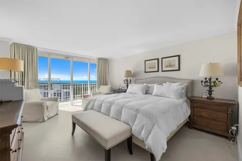 881 Ocean Drive Key Biscayne FL 33149