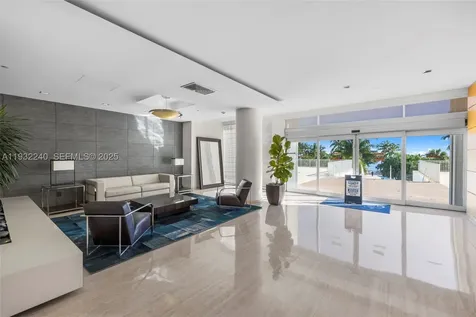881 Ocean Drive Key Biscayne FL 33149