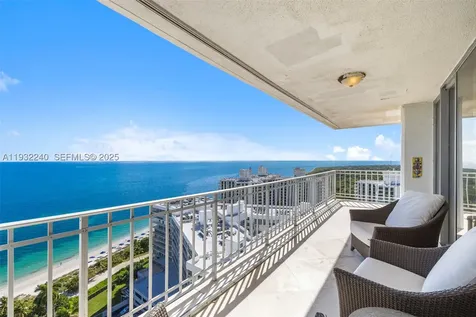 881 Ocean Drive Key Biscayne FL 33149