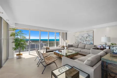 881 Ocean Drive Key Biscayne FL 33149