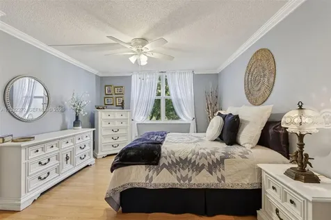4850 NW 29th Court Lauderdale Lakes FL 33313