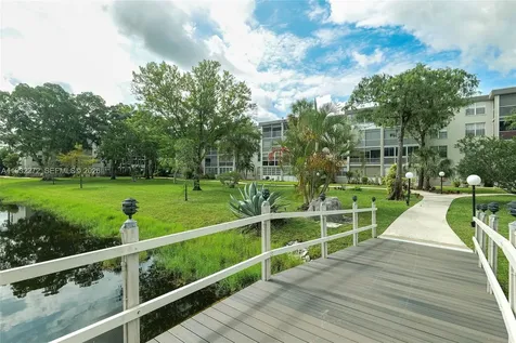 4850 NW 29th Court Lauderdale Lakes FL 33313