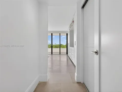 11113 Biscayne Boulevard Miami FL 33181
