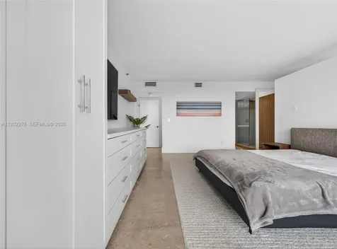11113 Biscayne Boulevard Miami FL 33181