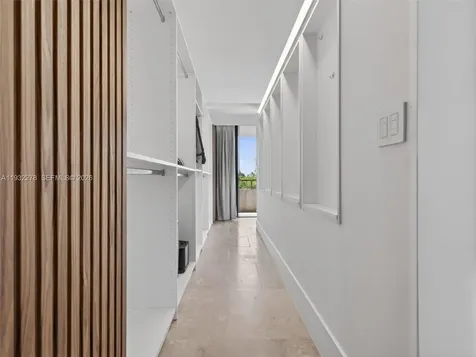 11113 Biscayne Boulevard Miami FL 33181