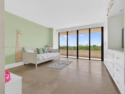 11113 Biscayne Boulevard Miami FL 33181