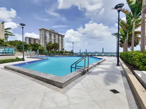 11113 Biscayne Boulevard Miami FL 33181