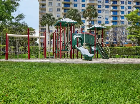 11113 Biscayne Boulevard Miami FL 33181