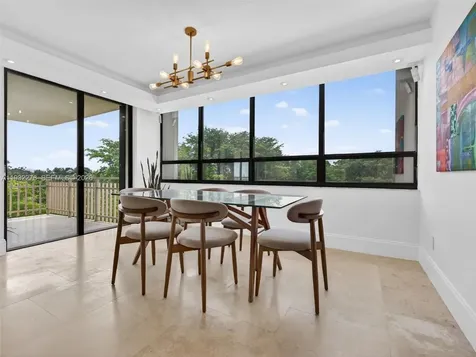 11113 Biscayne Boulevard Miami FL 33181