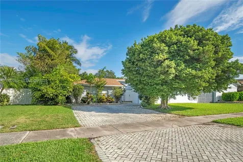 4093 NW 1st Place Deerfield Beach FL 33442